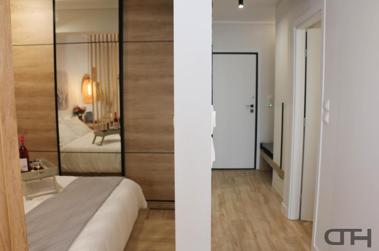 Luxury 80M2 Apartment With Balcony Downtown Tesalonika Bagian luar foto