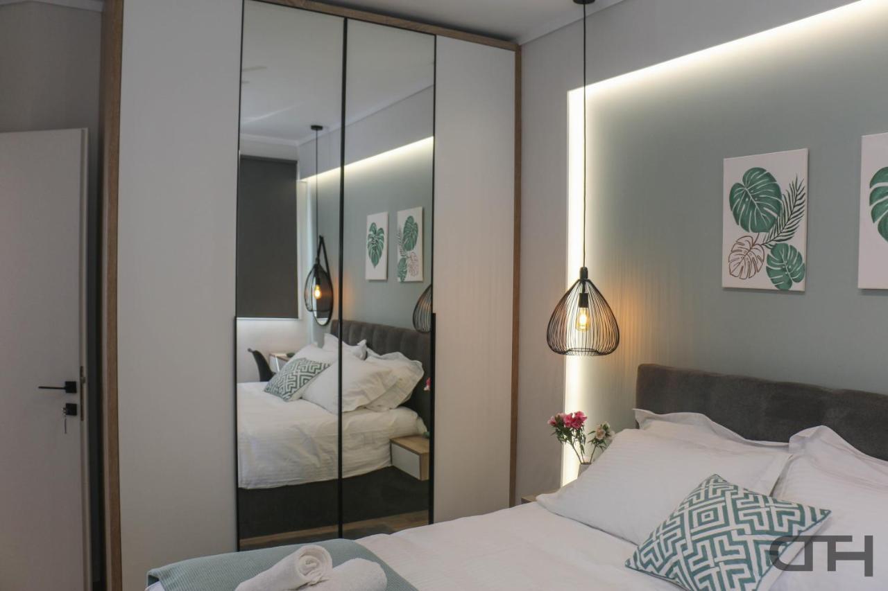 Luxury 80M2 Apartment With Balcony Downtown Tesalonika Bagian luar foto