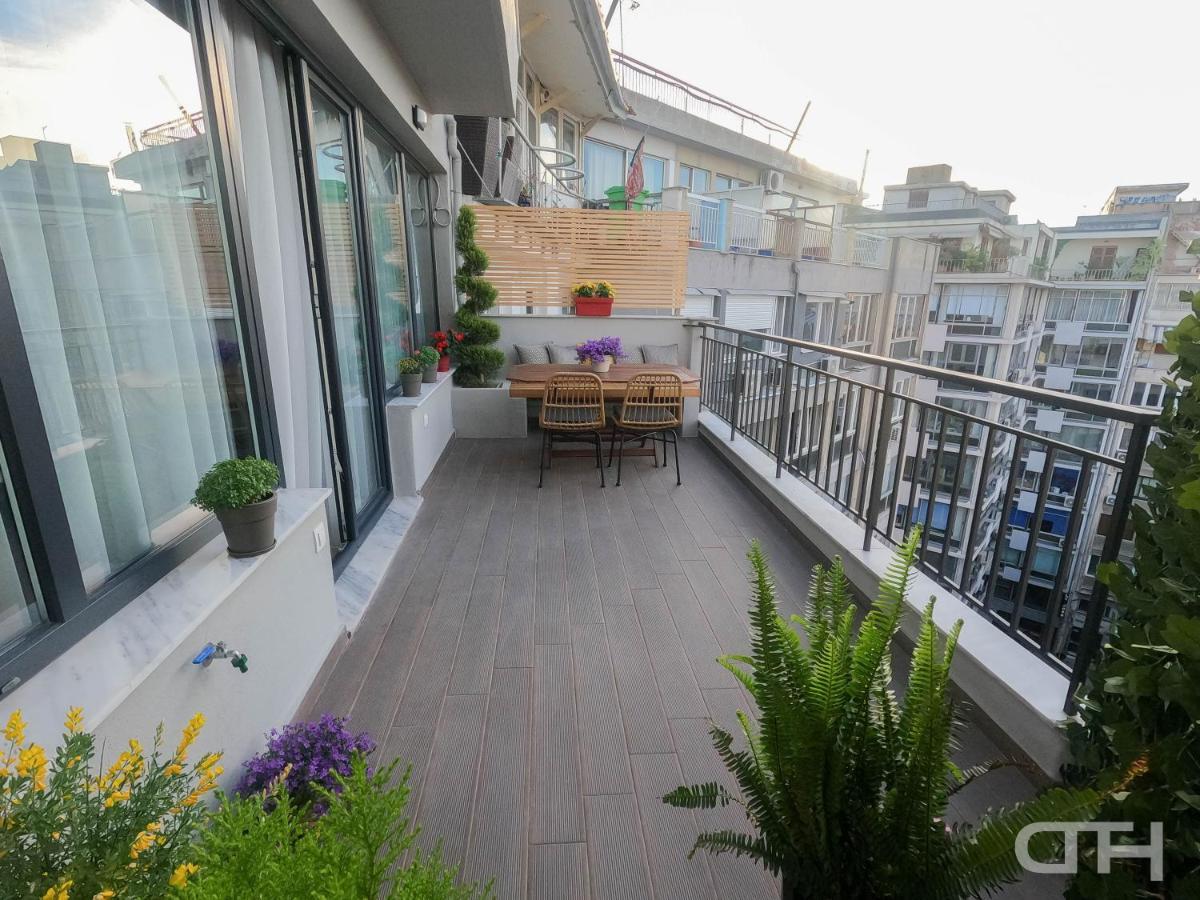 Luxury 80M2 Apartment With Balcony Downtown Tesalonika Bagian luar foto