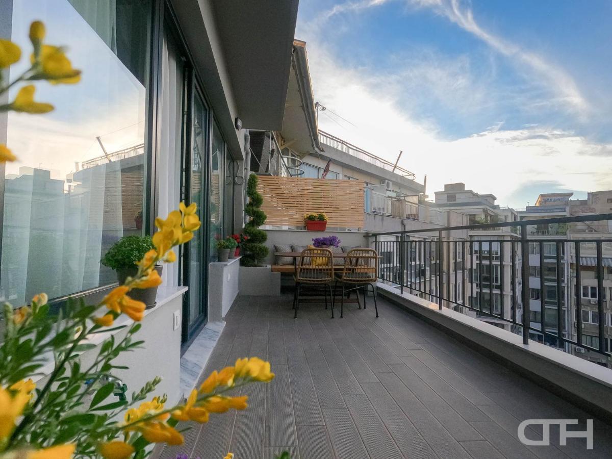 Luxury 80M2 Apartment With Balcony Downtown Tesalonika Bagian luar foto